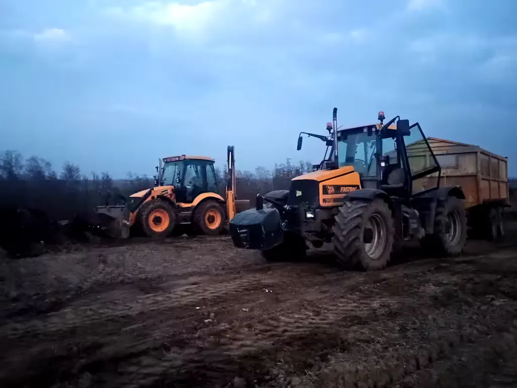 JCB Fasttrac PIOTRKOP Chojnice - zdjęcie 3