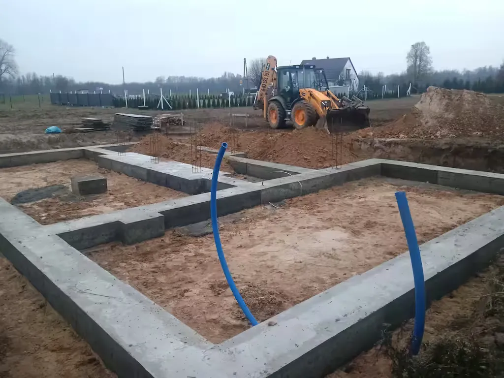 Koparko-ładowarka PIOTRKOP Chojnice - zdjęcie 2