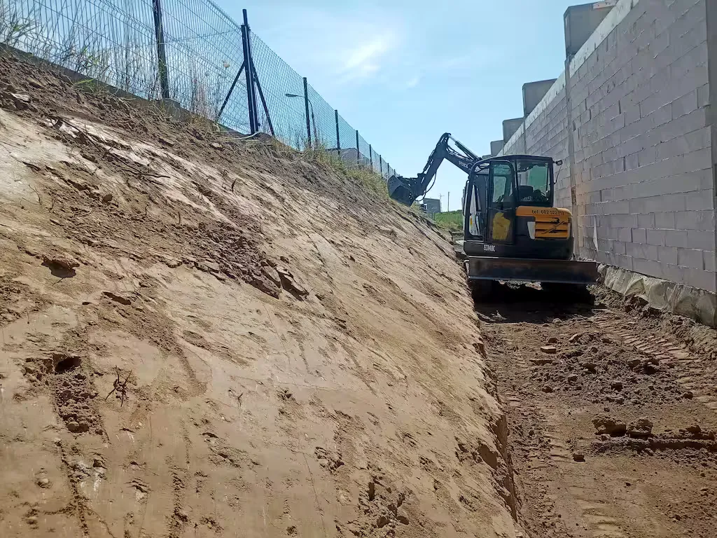 Minikoparka Volvo PIOTRKOP Chojnice - zdjęcie 1