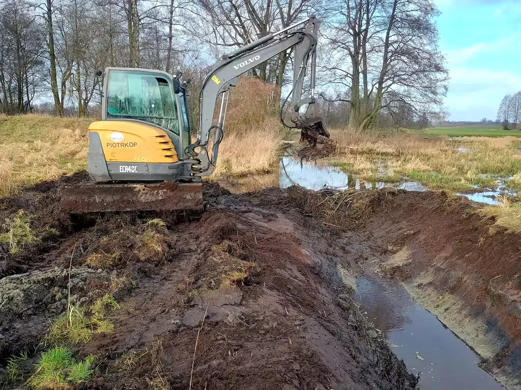 Minikoparka Volvo PIOTRKOP Chojnice - zdjęcie 2